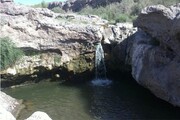 آبشاری با جلوه‌های زیبا در بردسیر