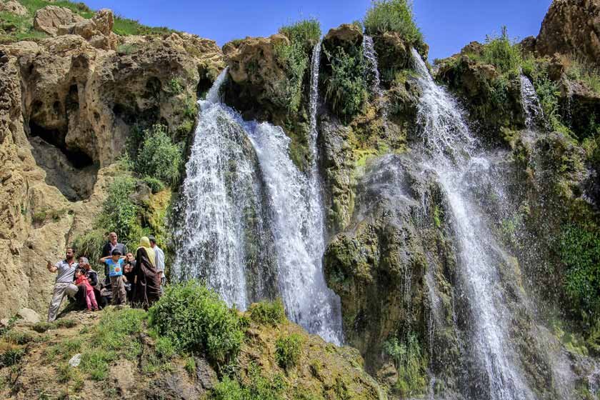 شیخ‌علی‌خان ؛ آبشاری زیبا در دل دامنه‌های کوهرنگ 