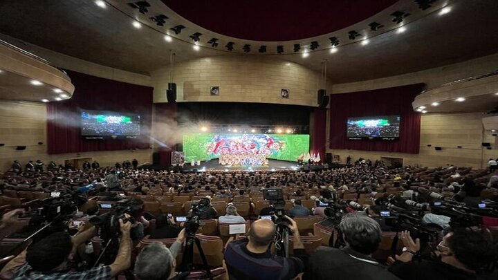 موج انتقادات از طراحی لباس تیم ملی فوتبال ایران