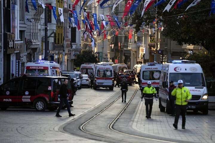 بمب‌گذاری در خیابان استقلال استانبول / ایرانی هم در میان کشته‌شدگان است؟