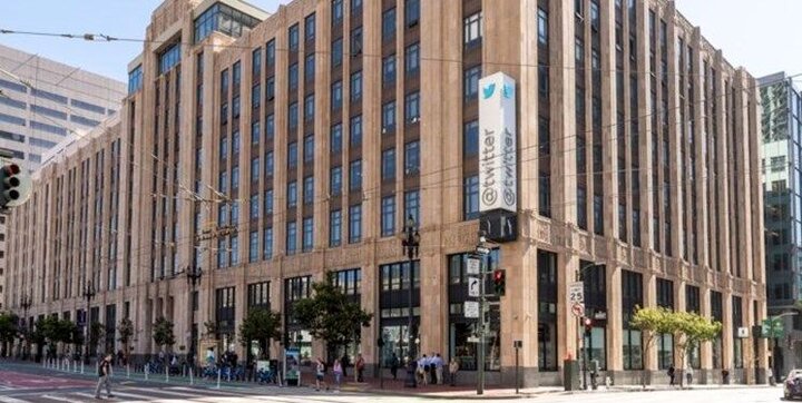 صدها کارمند توئیتر استعفا دادند