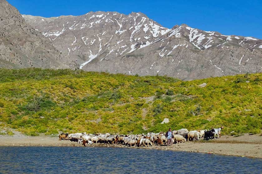 دریاچه کوه گل با عمق 15 متر