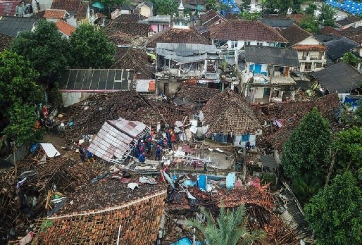جدیدترین آمار قربانیان زلزله ۵.۶ ریشتری در اندونزی