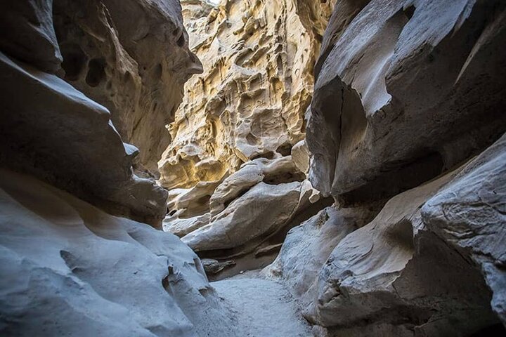 تنگه چاهکوه با عمقی حدود ۱۰۰ متر؛ یادگار میلیون‌ها سال 