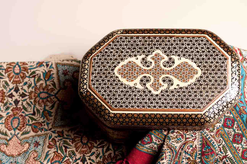 سوغات شیراز چیست