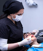 علائم  نیاز دندان به درمان  ریشه و عصب کشی ،با دکتر صفورا امامی همراه باشید
