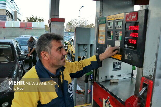 خبر مهم و فوری درباره قیمت بنزین | تصمیم جدید دولت برای قیمت بنزین