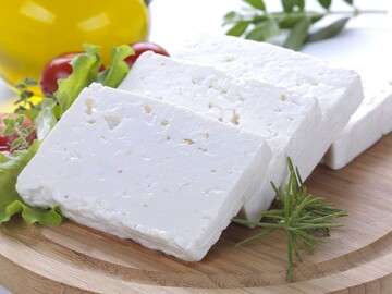 فواید مصرف روزانه پنیر برای دهان و دندان