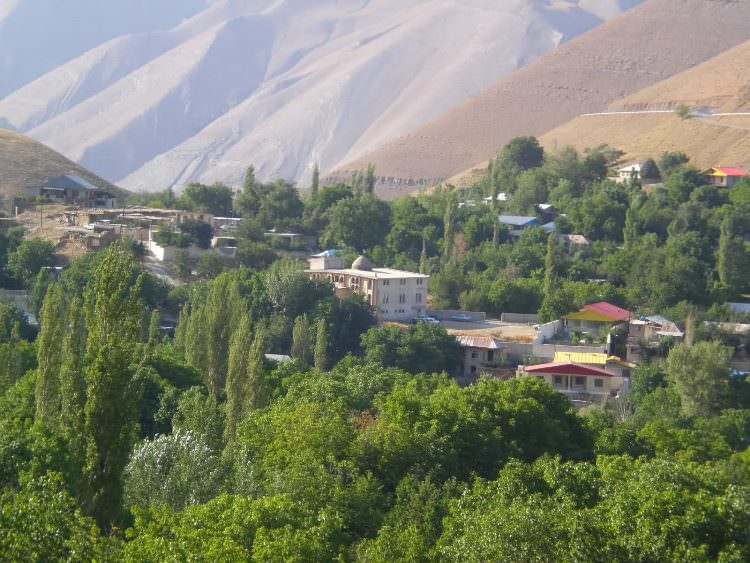 ارنگه؛ رویایی‌ترین روستای ایران در کرج 