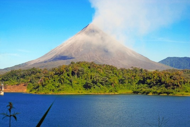 ۴ جاذبه و مکان گردشگری برتر در کاستاریکا + عکس