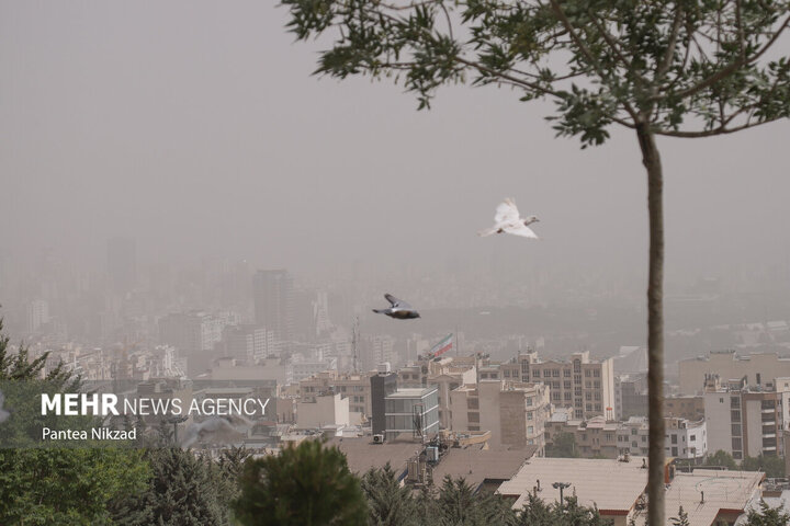 آخرین وضعیت کیفیت هوای تهران ۲۰ آذر ۱۴۰۱