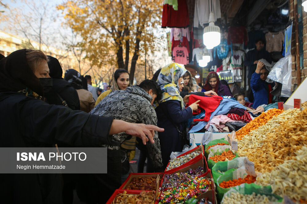 تصاویری از بازار تهران در آستانه بلندترین شب سال 