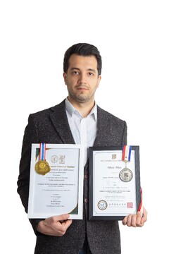 کسب دو مدال نقره توسط ارسلان انوری در مسابقات جهانی مخترعین کره جنوبی ۲۰۲۲