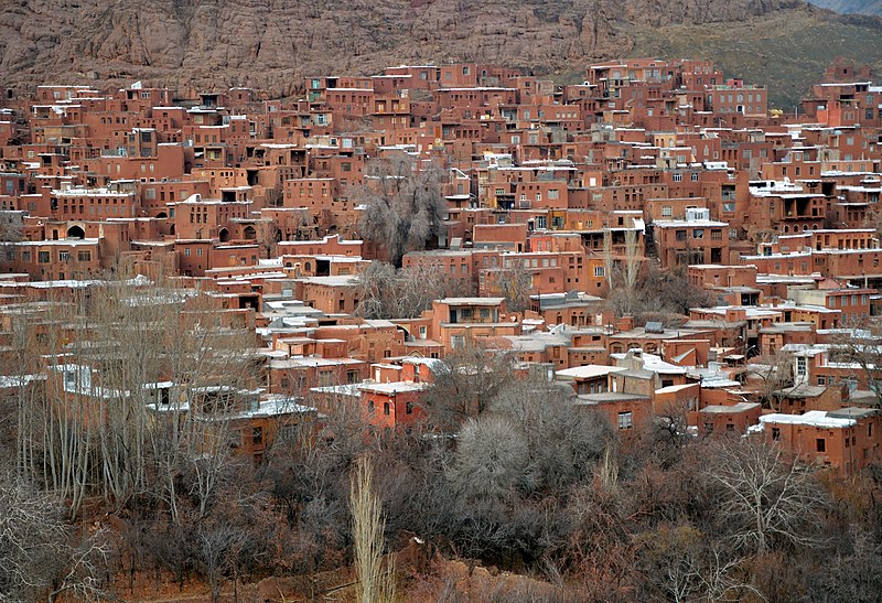 روستای ابیانه کجاست؟