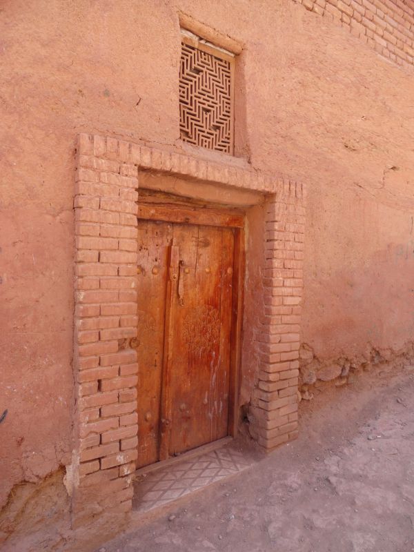 معماری هوشمندانه خانههای ابیانه