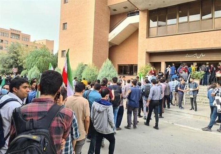 ثبت ۳۰۰ شکایت از دانشجویان معترض دانشگاه شریف و صدور ۳۳ حکم