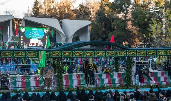 تشییع پیکر ۲۰۰ شهید گمنام دفاع مقدس در تهران + فیلم