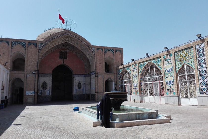 معماری مسجد جامع کاشان به چه دورهای میرسد؟