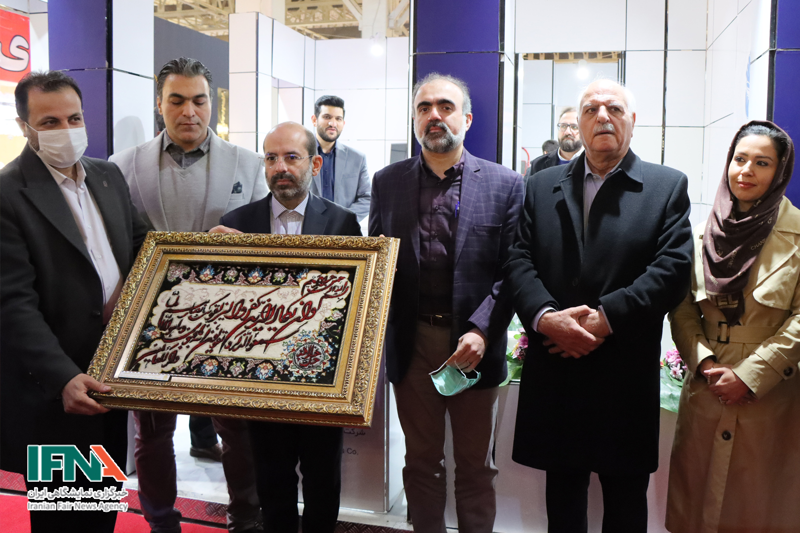 لوستر های ایرانی زیر یک سقف روشن شدند / اروپا مشتری لوسترهای ایرانی است + اخبار نمایشگاه