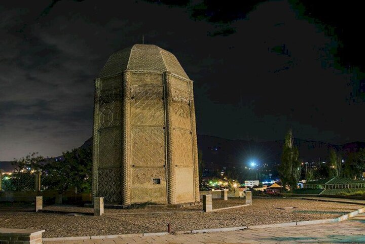 برج‌های تاریخی تهران  ۱۲ دی‌ برای دقایقی خاموش می‌شوند 