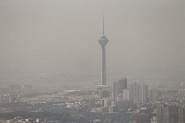 وضعیت «قرمز» در تهران / شاخص آلودگی هوا در این مناطق بین ۲۰۰ تا ۳۰۰ است!