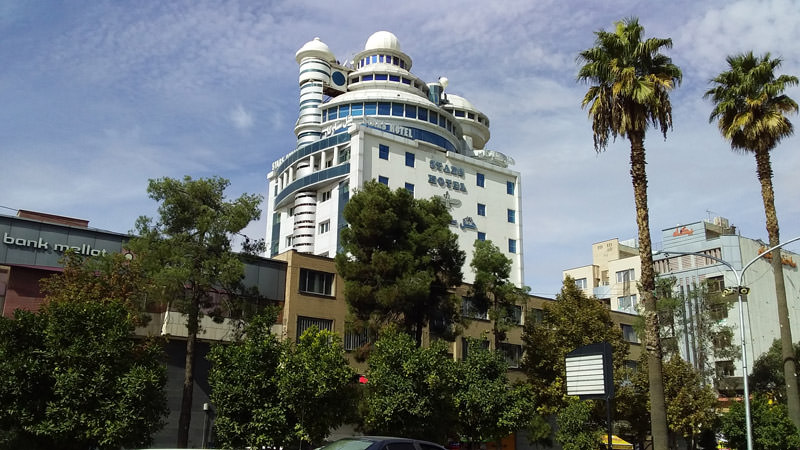 چند هتل چهار ستاره در شیراز