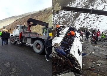 ۱۹ کشته و زخمی درپی تصادف کامیون با اتوبوس کارکنان یک کارخانه در اراک + عکس