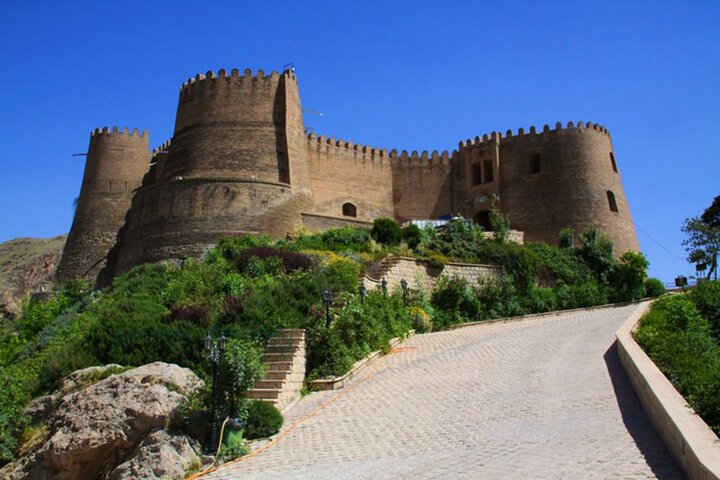یکی از بناهای تاریخی خرم آباد