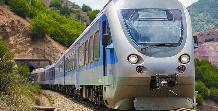 تور گردشگری اصفهان با قطار 