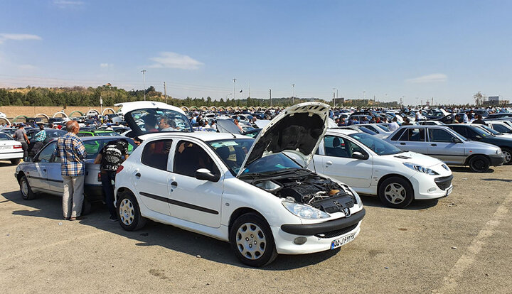 پیش‌بینی قیمت خودرو در بهمن ۱۴۰۱ / گرانی خودرو در راه است