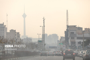 وضعیت آلودگی تهران ۵ بهمن ۱۴۰۱ / هوا در کدام مناطق برای همه ناسالم است؟