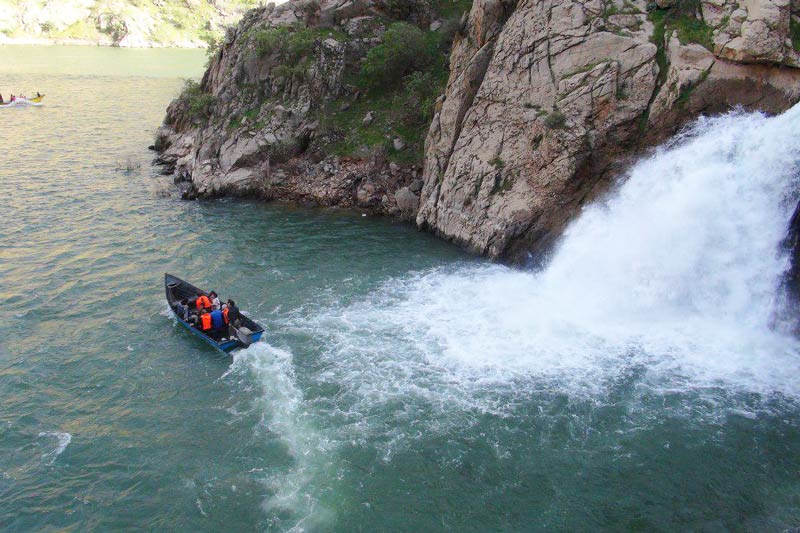 دیدنی‌ترین آبشارها و رودخانه‌های کردستان کجاست؟