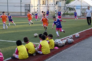 لغو فعالیت چند مدرسه فوتبال بوشهر به علت مشکلات اخلاقی