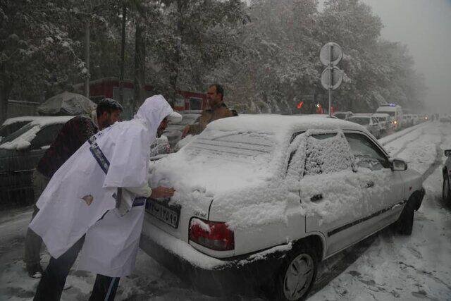 هشدار به تهرانی ها: بارش سنگین برف از فردا دوشنبه آغاز می شود