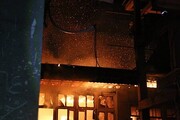 مهار آتش سوزی منزل مسکونی در بازار رشت با تلاش ۵۲ آتش آنشان