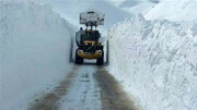 در جاده مریوان ۲ متر برف بارید! + فیلم