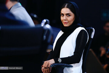 جشن تولد لاکچری بازیگر زن مشهور ایرانی روی عرشه کشتی در دبی + عکس