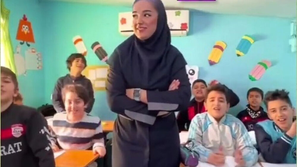 معلم قائمشهری از مردم ایران عذر خواهی کرد 