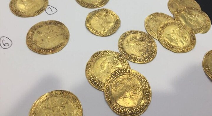  ۴۰۰ سکه تقلبی در بازار کشف شد