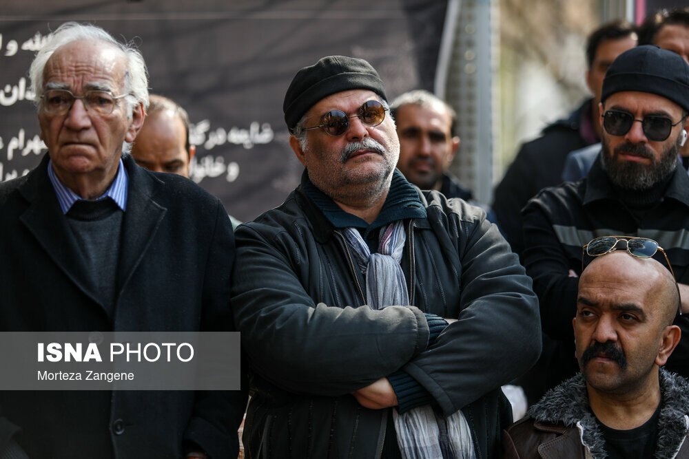 گزارش تصویری از مراسم تشییع «شهرام عبدلی» در خانه هنرمندان و بهشت زهرا
