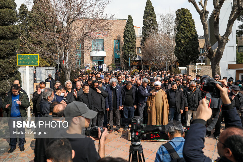 گزارش تصویری از مراسم تشییع «شهرام عبدلی» در خانه هنرمندان و بهشت زهرا