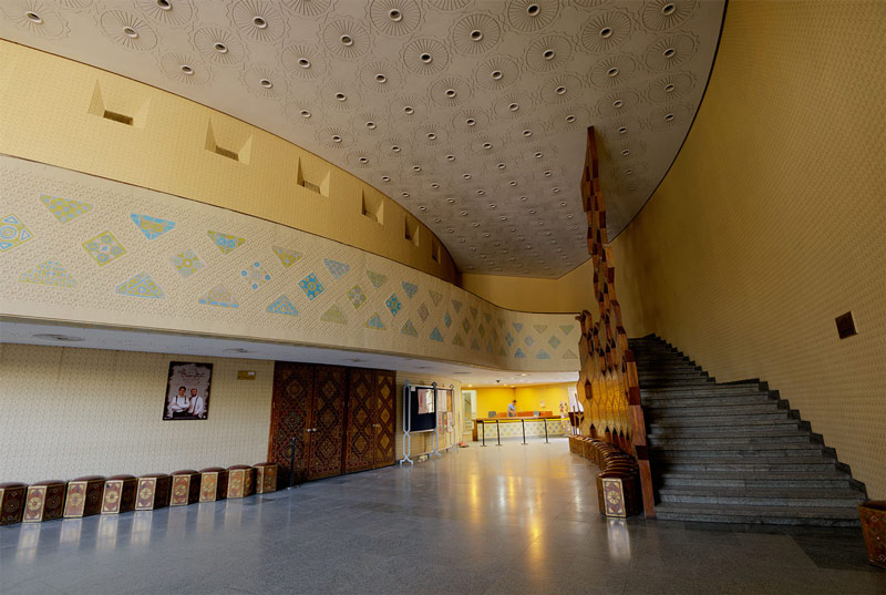 چگونه به تئاتر شهر تهران دسترسی پیدا کنیم؟