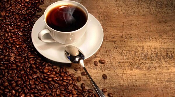چه زمانی قهوه بنوشیم؟ | بهترین زمان برای خوردن قهوه + عکس
