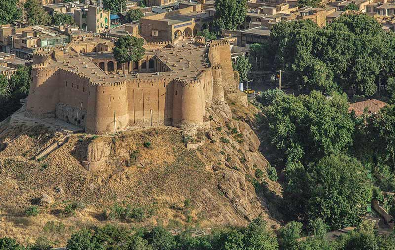 درباره قلعه فلک الافلاک خرم‌آباد چه می‌دانید؟