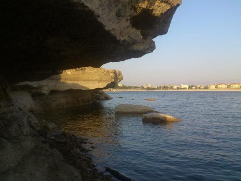 عمق دریاچه شورابیل چقدر است؟