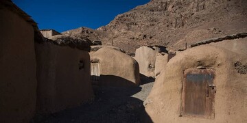 نگاهی به آداب و رسوم عجیب مردم روستای ماخونیک؛ روستای لی‌لی‌پوت!