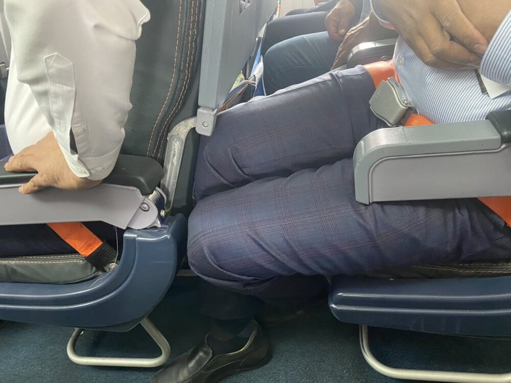 مچاله شدن مسافران در هواپیما