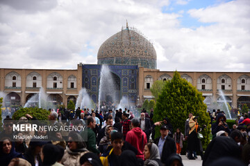 ورود حدود ۹ میلیون مسافر نوروزی به شهر اصفهان