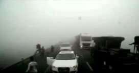 ویدیو آخرالزمانی از حادثه هولناک بر اثر سرعت زیاد در مه