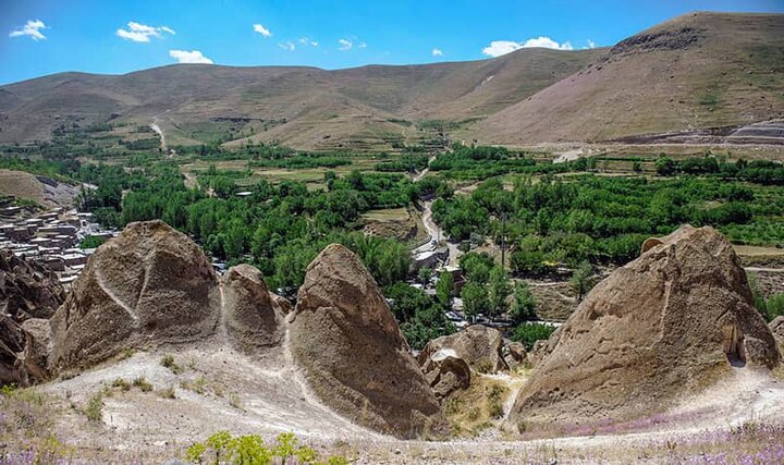 فاصله روستای کندوان تا بانه چقدر است؟